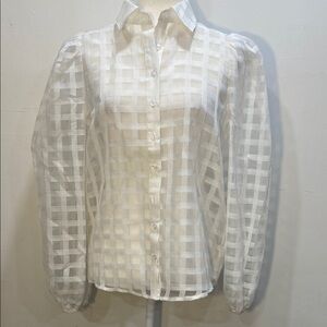 Elegant White Checkered Women's Top from the Buckle. Worn once.